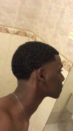 #taper #taperfadehaircut #waves Faded Taper, Black Taper Fade, Low Cut Taper Fade Black Men Hair, Mid Taper Short Hair, Taper Fade Haircut Black Waves, Low Taper Fade Haircut Black Short Hair, High Taper Waves, High Taper Haircut, Blonde Taper Fade