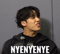 Mingyu Funny Pictures, Svt Funny Pictures, Mingyu Memeable Face, Seventeen Funny Faces, Seventeen Memes Funny, Mingyu Sticker, Wonwoo Funny, Mingyu Funny