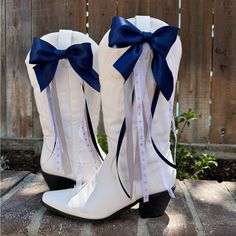 Dallas Cowboy Boot Bows With Snap Faux Leather Strap Be Ready For Game Day Dark Blue Cowgirl Boots, Ribbon Cowboy Boots, Bows On Cowboy Boots, Blue Cowgirl Boots Outfit, Diy Cowgirl Boots, Dallas Cowboys Costume, Blue Cowboy Boots Outfit, Air Max 290, Nike Air Max 290