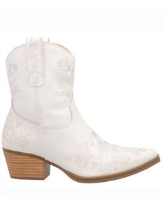 Dingo Women's Take A Bow Western Booties - Snip Toe, White Shoes With Shorts, Wedding Cowboy Boots, Dingo Boots, Short Cowboy Boots, White Cowboy Boots, Wedding Boots, Bow Boots, Wedding Shoes Bride, Western Boots Women