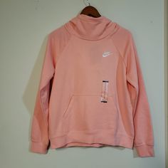 Size M Peach Color Sweatshirt With Hoodie Color Sweatshirt, Nike Sweatshirt, Nike Sweatshirts, Peach Color, Colorful Hoodies, Nike Tops, Nike Women, Womens Tops, Sweatshirts Hoodie