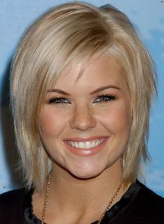 Short hairstyles for fine hair and round faces Razor Cut Hair, Short Hairstyles Fine, Oval Face Haircuts, Oval Face Hairstyles, Best Short Haircuts, Short Hair Styles For Round Faces, Haircuts For Fine Hair, Short Hairstyle, Blonde Bobs