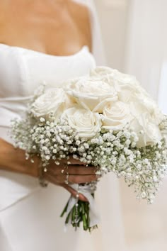 Baby's Breath Bridal Bouquet, Bride Bouquets White, Brides Flowers Bouquet, White Rose Wedding Bouquet, Elegant Wedding Bouquets, Bridesmaid Bouquet White, White Rose Bouquet, White Roses Wedding, Rose Bridal Bouquet