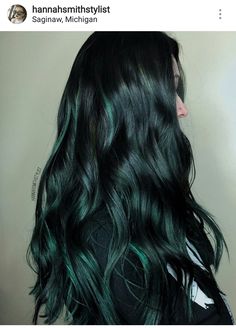 Best Haircuts For Women, Green Hair Dye, Best Haircuts, Hair Streaks, Hair Color Auburn