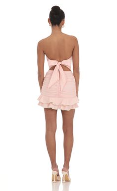 Strapless Ruched Bodycon Dress in Pink | LUCY IN THE SKY Dresses For Winter Formal, Pastel Homecoming Dresses, Pink Hoco Dress, Long Sleeve Homecoming Dress, Cotillion Dresses, Lucy In The Sky Dress, Unique Homecoming Dresses, Hoco Dresses Red, Bat Mitzvah Dresses