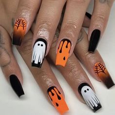 Halloween Nails Scary Pumpkin, October Themed Nails, October Halloween Nails, Halloween Drip Nails, Spooky Halloween Nails 2023, Best Halloween Nails, Gray Halloween Nails, Halloweentown Nails, Autumn Halloween Nails