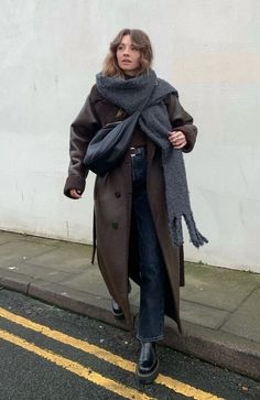 Chloe Hayward, Mantel Outfit, Nyc Outfits, City Outfits, Coat Outfits, Looks Style, Mode Inspiration