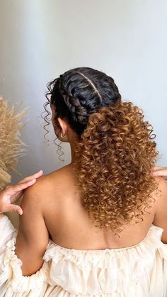 Cute Curly Hairstyles For Wedding Guest, Bridal Shower Hairstyles For Black Women, Formal Dance Hairstyles Updo, Natural Curly Hair Styles For Prom, Wedding Hairstyles For Short Hair Curly Half Up Half Down, Curly Poofy Hair Hairstyles, Ball Hair Ideas, Naturally Curly Half Up Half Down, Curly Bridal Hair With Veil