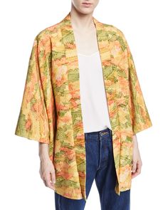 ELIZABETH AND JAMES VINTAGE KIMONO (ASSORTED). #elizabethandjames #cloth # Pola Outer Kimono, Outer Batik Casual, Japan Costume, Kimono Ideas, Model Outer, Blouse Outfit Casual