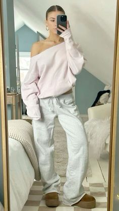 Sweatpants Outfit Ideas, Sweatpants Outfits, Skandinavian Fashion, Sweatpants Outfit, Uni Outfits, Estilo Chic, School Looks, Mode Inspo