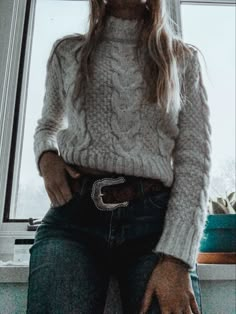 Western Grunge Style Winter, Southern Country Outfits, Womens Western Winter Outfits, Western Sweaters For Women, Ranch Wife Outfits, Sweater Western Outfit, Western Fall Aesthetic, Western Sweater Outfits, Subtle Western Outfit