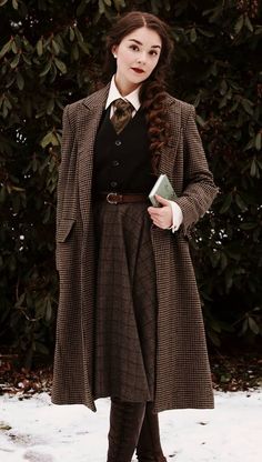 Academia Outfits, Academia Style, Academia Fashion, Old Fashion Dresses, Vintage Inspired Outfits, Brown Coat, Look Vintage, 가을 패션, Mode Vintage