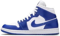 Color: Blue Silhouette: Air Jordan 1 Mid ‘Hyper Royal’ Brand: Jordan Vintage: No Type: Athletic Cushioning Level: Moderate Customized: No Department: Men Model: Air Jordan 1 Style: Sneaker Theme: College Features: Limited Edition Shoe Width: Standard Shoe Shaft Style: Mid Top Upper Material: Leather Style Code: BQ6472-104 Performance/Activity: Basketball . School . Walking Pattern: Colorblock [...] Campus Adidas, Air Jordan 9, Sneakers Vans, Limited Edition Shoes, Jordan 8, Jordan 7, Air Jordan 1 Retro High Og, Air Jordan 1 Retro High, Air Jordan 3