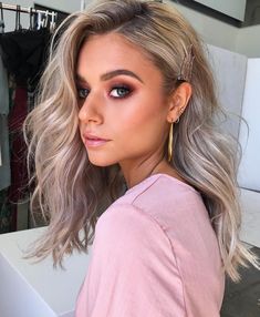 Dirty Blonde Hair Color Ideas, Blond Hairstyles, Hair Color 2017, Buttery Blonde, Ash Blonde Hair Colour, Ash Hair Color, Ombre Hair Blonde, Dirty Blonde Hair, Ash Blonde Hair