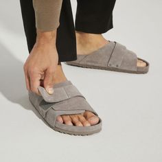 Birkenstock Kyoto, Birkenstock Styles, Makeup Order, Calf Muscles, Stylish Sandals, Envelope Design, Womens Sandals Flat, Nubuck Leather, Hook And Loop