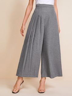 Fold Pleated Detail Wide Leg Pants | EMERY ROSE Pleated Slacks, Essential Wardrobe Pieces, Layered Cami, Work Chic, Preppy Casual, Casual Jumpsuit, Grey Pants, Trendy Fashion Women, Chic Dress