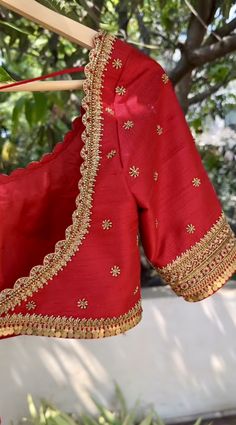 Hand Work Blouse Design Zardosi, Blouse Designs Latest For Engagement, Blouse Embroidery Designs Silk Indian Bridal, Regular Blouse Designs, Blouse Design For Mysore Silk Saree, Red Work Blouse Designs, Red Colour Blouse Designs, Patola Blouse Design Work, Threadwork Blouse Designs