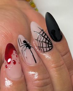 Spooky Nail Art Almond, Iv Gel Nails, Short Spooky Nails Gel, Spooky Nail Ideas Short, Elegant Spooky Nails, Halloween Nails Short Stiletto, Halloween Nail Inspo Short Nails, Halloween Nails Simple Easy, Short Blood Nails