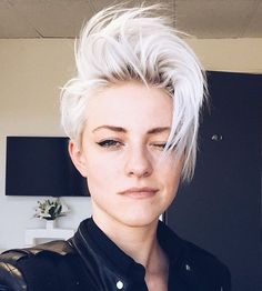 Punk Haircut, Punk Hairstyles, Short Punk Hair, Short White Hair, Punk Hair, Platinum Blonde Hair, Short Haircut, Pompadour