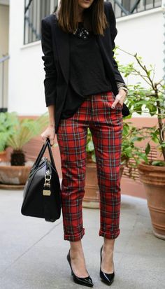 Plaid Pant Outfits, Red Plaid Pants Outfit, Christmas Plaid Outfit, Chocolate Pants, Lock Drawing, Preppy Dark Academia, Plaid Pants Outfit, Red Plaid Pants, Pant Outfits