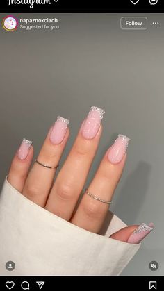 Maldives Nails, Sparkly Gel Nails, Nike Nails, Gender Reveal Nails, Nails Sparkle, Gold Nail Designs, Beauty Nails Design