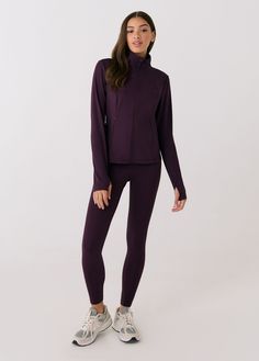 This high-compression powerhouse is the ultimate legging to set you in motion. Thoughtfully pocketed so you can get sweaty while keeping workout essentials close. Rise Workout, Mens Jackets Fall, Compression Garment, Workout Essentials, Outfit Inspiration Fall, Ankle Leggings, Work Looks, Bag Dress, Basic Tops