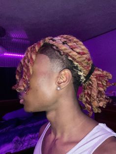 2 Color Dreads, Blonde And Purple Dreads, Red And Blonde Locs Men, Pink And Blonde Dreads Men, Multi Colored Dreads, Hightop Dread Hairstyles For Men, Dread Color Combos, Dreads Colors Men