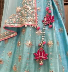 #41 Colorful And Beautiful Latkan For Wedding Lehenga! Saree Bollywood, Red Lehenga, Tassels Fashion, Trendy Blouse Designs, Indian Designer Outfits