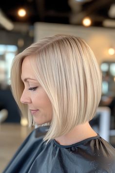 Discover 10 modern short bob haircut ideas that bring a fresh, stylish twist to your look. ✂️ #ShortBob #ModernHair Hair Colour Design, Bob Haircut Ideas, Asymmetrical Haircut, Neutral Blonde, Hairstyles 2024