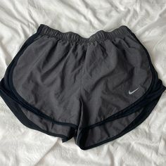 Nike Shorts Size Medium Brand New Worn Once Cheap Nike Athletic Shorts, Casual Nike Athletic Shorts, Nike Compressive Athletic Shorts For Sports, Nike Shorts Outfits, Nike Compressive Shorts For Gym, Cute Comfy Shorts, Compressive Nike Athletic Shorts, Outfit Outer, Shorts Nike