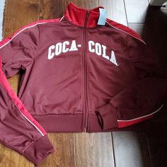 Coca-Cola Crop Zip-Up Sweatshirt Size Extra Small Women New With Tags In Burgundy Red And White 02-10-24 Mechanics Jacket, Half Jacket, Cropped Zip Up, Sweatshirt Zipper, Small Women, Long Sleeve Jacket, Vintage Hoodies, My Wardrobe, Sleeve Jacket