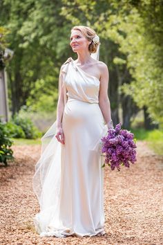 19 Of The Most Gorgeous Maternity Wedding Dress For Pregnant Brides Wedding Gown For Pregnant Brides, Pregnant Bride Dress, Wedding Dress For Pregnant Bride, Pregnant Brides, Wedding Dresses Pregnant, Dress For Pregnant, Pregnant Bride, Pregnant Wedding