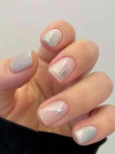 Korean Nail, Silver Nail, Korean Nails, Christmas Gel Nails, Simple Gel Nails, Pretty Nail Designs, Snowflake Nails, Chic Nails