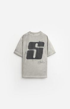 Garment Dye Transit Relaxed Tee – Stampd Vintage Shirt Design, Creative Fashion Photography, Men Street Fashion, Guys Clothing Styles, Mens Outfit Inspiration, Cool Outfits For Men, Custom Tshirt Design, Streetwear Tshirt, Design Lab