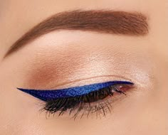 Colored Eyeliner Looks, Catrice Eyeliner, Felt Tip Eyeliner, Simple Eyeliner, Perfect Eyeliner, Eyeliner Styles