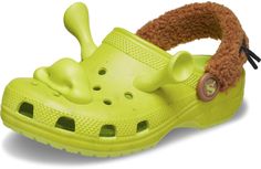 PRICES MAY VARY. KIDS SHOES: Just like the adult Classic Crocs, the kids' version offers the same great shoe for youngsters. Easy on and easy off makes these the pair of Crocs kids need. VERSATILE AND COMFORTABLE: Incredibly light and easy to wear, these girls' and boys' Crocs are created with Croslite foam for Iconic Crocs Comfort. The flexible material is sure to be loved by all. WHAT SIZE SHOULD I BUY?: These kids' Crocs offer a roomy fit and we recommend ordering a size up to the next larges Shrek Crocs, Clean Crocs, Crocs Store, Girls Clogs, Classic Crocs, Crocs Clogs, Crocs Classic Clogs, Kids Wardrobe, Women's Crocs