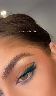 Simple Color Eyeshadow, Thatgirl Aesthetic, Mekap Mata, Euphoria Makeup, Blue Eyeliner, Travel Spain