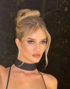 Celebrity Formal Hairstyles, Rosie Huntington Whiteley Updo, Rosie Huntington Whiteley Hair Updo, Hairdos For High Neck Dresses, High Pony Volume, Short Hair Formal Styles Updo, Elegant Hair Up, High Bun With Face Framing Pieces, Top Bun Updo