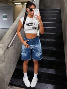 Dark Wash Casual Collar  Denim Figure,Plain Bermuda Embellished Non-Stretch  Women Clothing Cool Jean Shorts, Sneakerhead Outfits Women, Black Woman Outfits Summer, Summer Clothes Black Women, Summer Street Wear Outfits, Summer Outfit Inspo Baddie, Summer Streetwear Fashion Women, Jorts Womens Fit, Baggy Shorts Outfit Street Styles