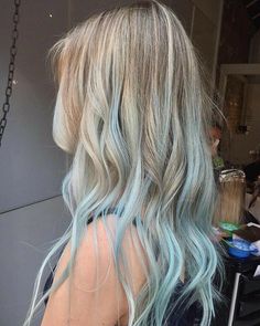 Blonde Hair With Blue Highlights, Blue Hair Streaks, Blonde Hair Colour, Blue Hair Highlights, Hair Dye Tips