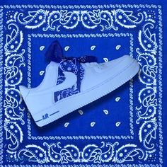 Cardi B Photos, Hip Hop Poster, Blue Bandana, Rapper Art, Womens Outfits, Blue Wallpaper Iphone, All Nike Shoes, Bandana Design