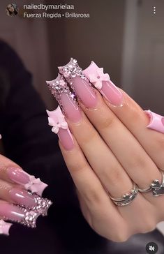 Pink French Tip Bling Nails, Quince Nail Inspo Pink, Long Acrylic Nails Designs Ideas Baddie, Acrylic Nails Ideas Pink, Cute Bling Nails, Birthday Nails Extra, Soft Pink Nails Designs, Pink Birthday Nail Designs, Pink Bling Acrylic Nails