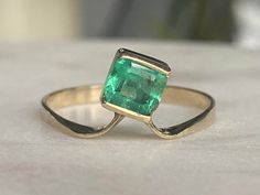 Colombian natural emerald ring,   14k gold,   Size 7 1.1 carats  We only sell genuine natural emeralds directly from the Colombian mines of Chivor, Muzo, and Coscuez. The emerald mines of Chivor, Muzo, and Coscuez provide the best quality emeralds in the world because of their characteristics of color and clarity. The rarest and most expensive emeralds in the world have been discovered in these mines. Colombian Emerald Ring, Smaragd Ring, Natural Emerald Rings, Cheap Rings, Colombian Emeralds, Most Expensive, Natural Emerald, Emerald Ring, 1 Carat