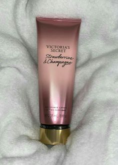 Hygiene Advice, Girl Hacks, Victoria Secret Lotion, Strawberry Champagne, Bday Gift, Moisturizing Body Lotion, Hair Spa