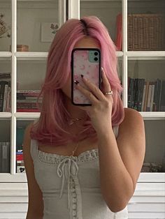 Pfp Woman, Icon Rosa, Pink Hair Dye, Girl With Pink Hair, Pastel Pink Hair, Girl Pfp, Hair Icon, Hair Aesthetic