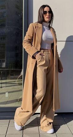 Autumn Chic Outfit, Expo Outfit Ideas, Fall 2025 Fashion Trends, Street Style Outfits Casual, Stylish Women Fashion, Cute Preppy Outfits, Classy Work Outfits