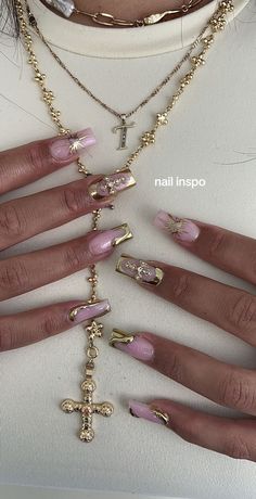 خواتم خطوبة, Dope Jewelry Accessories, Spring Nail Designs, Girly Acrylic Nails, Luxe Jewelry, Unique Acrylic Nails, Classy Fashion, Spring Nail, Square Acrylic Nails