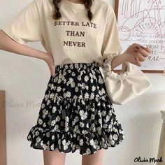 Olivia Mark - Floral Print Midi Skirt with High Waist, Mermaid Hem, and Ruffled Hemline Floral Skirt Outfits, Black Floral Skirt, Floral Print Midi Skirt, Black Daisy, Pencil Skirt White, Floral Print Chiffon, Fish Tail, Printed Midi Skirt, Floral Midi Skirt