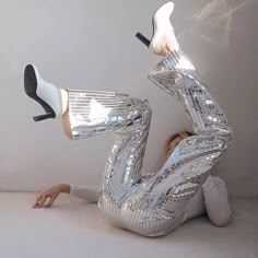 Shiny Pants, Sequin Crop Top, Mia 3, Disco Balls, 背景 シンプル, Disco Party, Glam Rock, On The Ground, Disco Ball