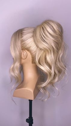 Curled High Ponytail, Ponytail And Bangs, Debs Hairstyles, Party Ponytail, Ponytail Looks, Barbie Hairstyles, Media Cola, Wedding Ponytail, Barbie Ponytail